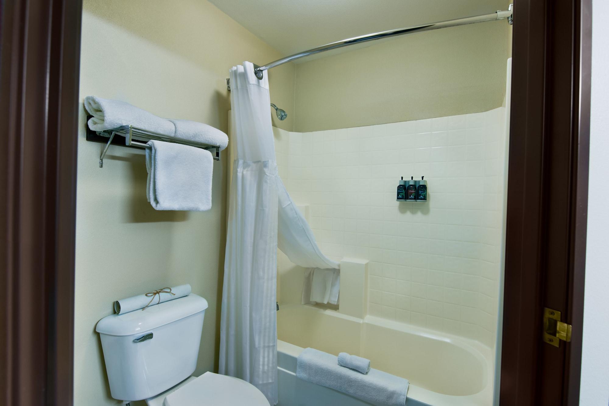 Oxford Suites Хермистон Экстерьер фото