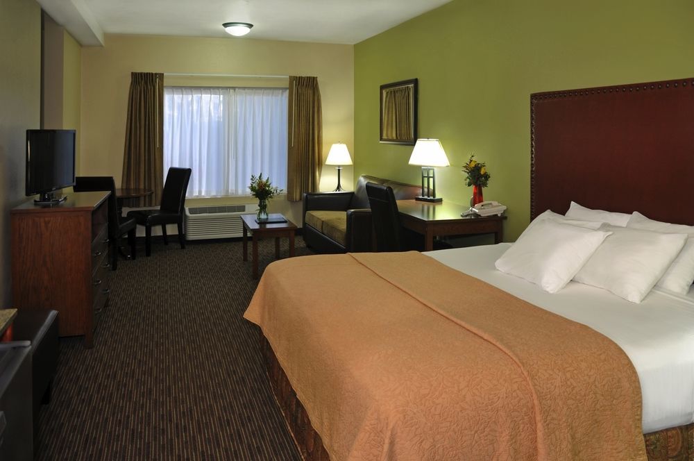 Oxford Suites Хермистон Экстерьер фото