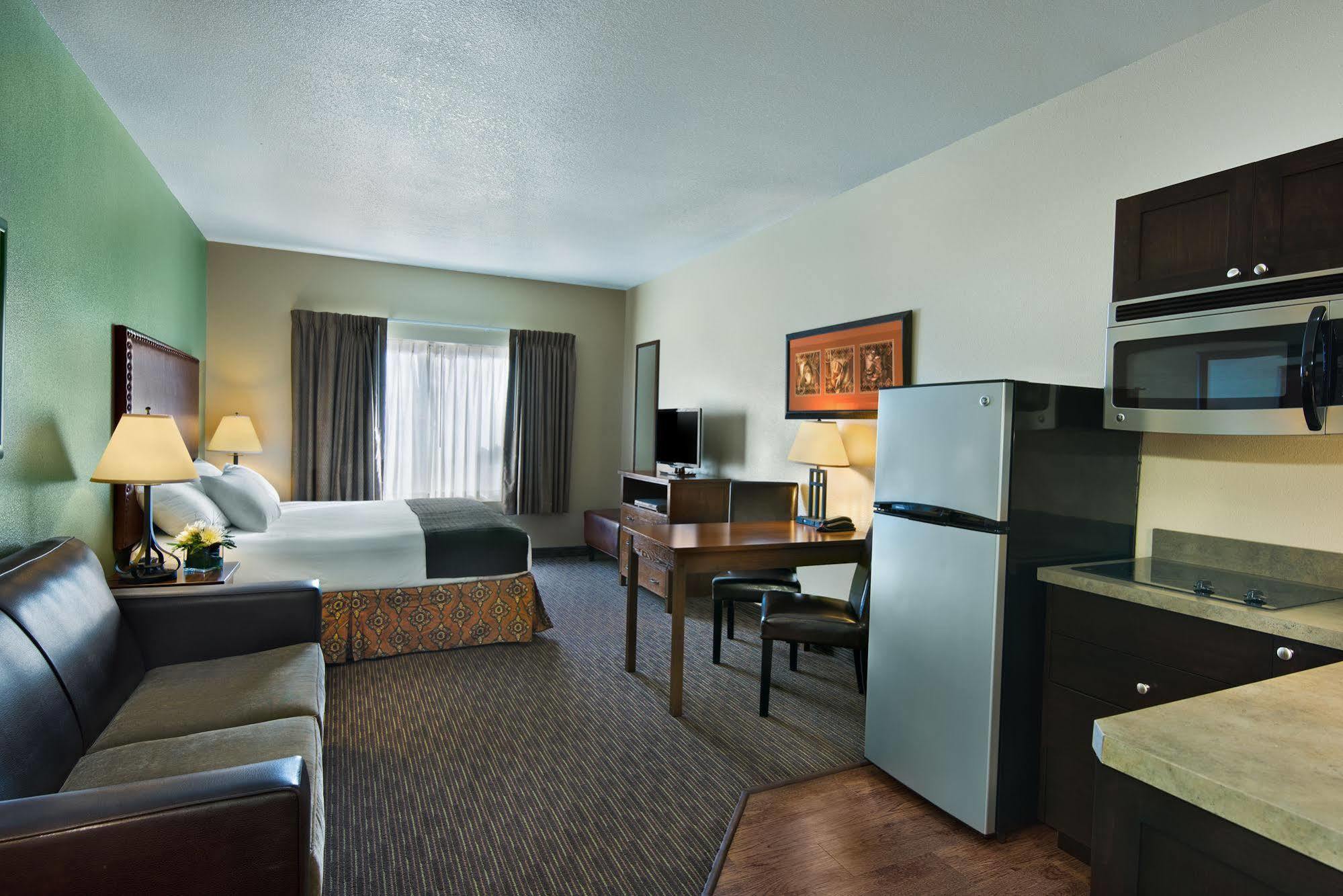 Oxford Suites Хермистон Экстерьер фото