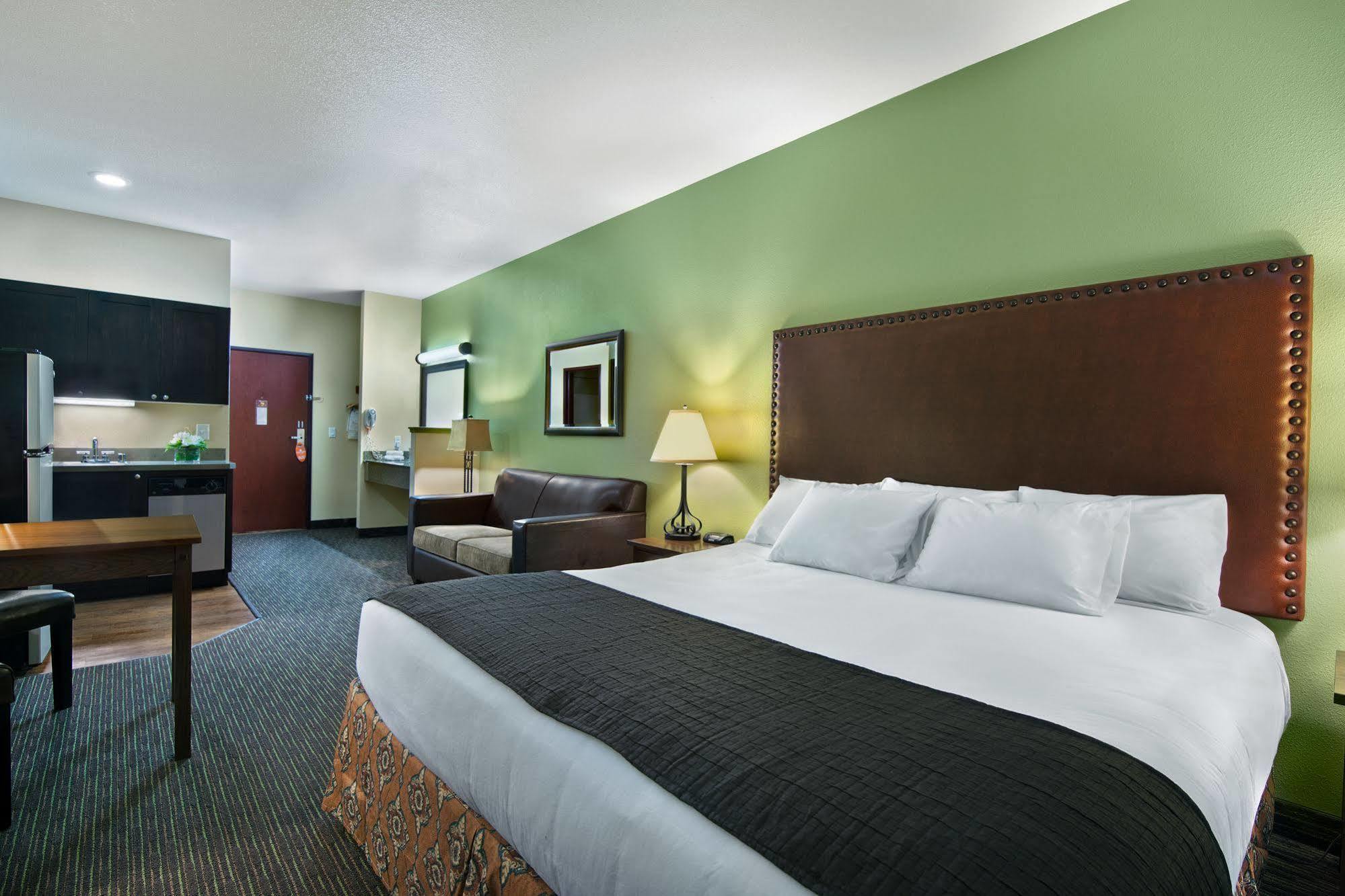 Oxford Suites Хермистон Экстерьер фото